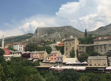 bosnia-and-herzegovina/mostar/landmark/aleksa-santic-monument