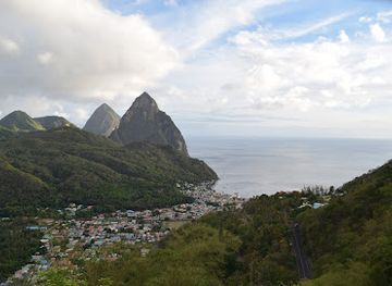 saint-lucia/soufriere-quarter/landmark/st-lucia-a1-taxi-tours