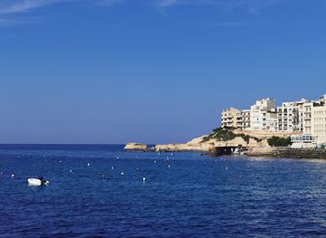 malta/marsalforn-bay/landmark/il-gambero
