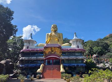sri-lanka/dambulla/landmark/rangiri-dambulu-rajamaha-viharaya-dambulla-royal-cave-temple