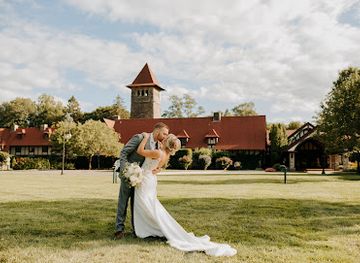 connecticut/middlesex-county/landmark/saint-clements-castle-marina