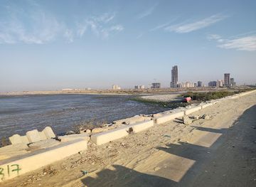 pakistan/karachi/landmark/clifton-beach-karachi