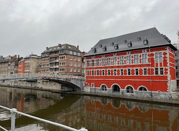 belgium/namur/landmark/office-du-tourisme-de-namur-visit-namur-halle-al-chair