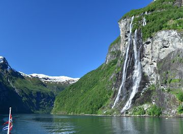 norway/sogn-og-fjordane/landmark/the-seven-sisters