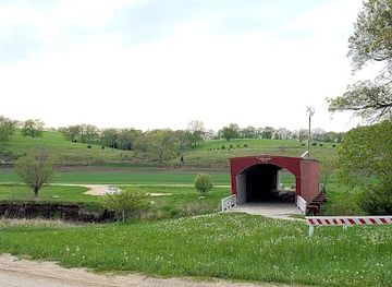 iowa/southeast-iowa/landmark/hogback-covered-bridge