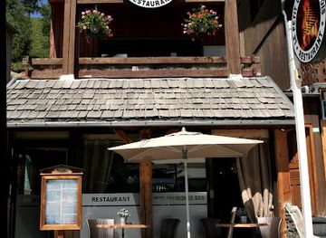 france/les-deux-alpes/landmark/le-petit-charbon-de-bois