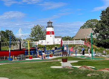 maine/saco/landmark/schooner-mini-golf
