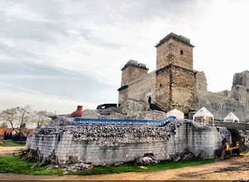 hungary/miskolc/landmark/diosgyor-castle
