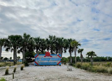 florida/st-george-island/landmark/st-george-island-vistor-center