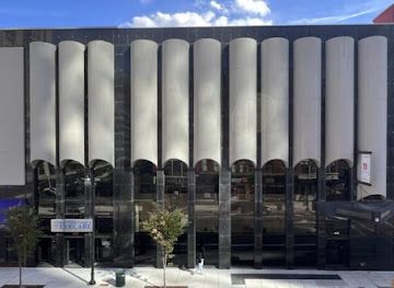 massachusetts/worcester/landmark/live-action-escapes