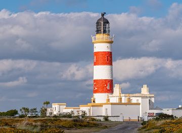 isle-of-man/port-st-mary/landmark/point-of-ayre-lighthouse