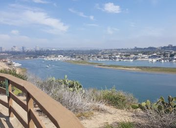 california/costa-mesa/landmark/castaways-park