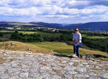 united-kingdom/brecon-beacons-national-park/attraction/castell-morlais-morlais-castle-2