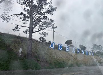 california/oceanside/landmark/oceanside-sign