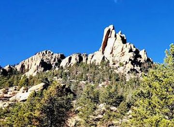 colorado/monument/landmark/cathedral-spires