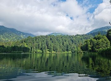 turkiye/pontus/landmark/borcka-karagol-nature-park