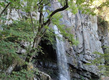 bulgaria/sofia-region/landmark/boyana-waterfall