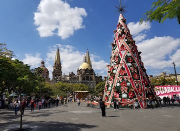 mexico/guadalajara/landmark/letras-de-guadalajara