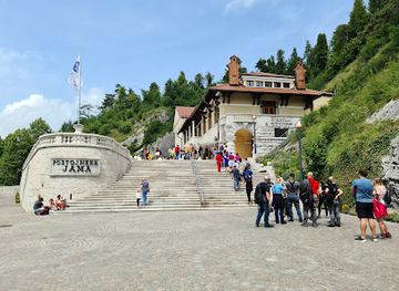 slovenia/mura/landmark/postojna-cave