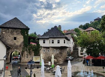 bosnia-and-herzegovina/jajce/landmark/jajce-city-center-fountain