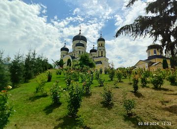 romania/moldavia/landmark/hincu-monastery