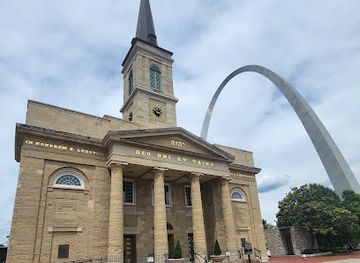 missouri/st-louis/landmark/basilica-of-saint-louis-king-of-france