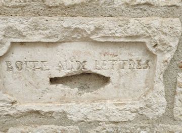 croatia/split/old-town/landmark/erster-briefkasten-der-stadt