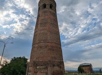 kyrgyzstan/arslanbob-walnut-forest/landmark/uzgen-archaeological-architectural-museum-complex