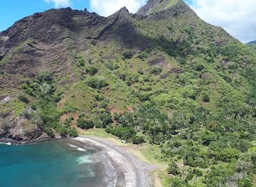 french-polynesia/nuku-hiva/landmark/hanatekuua-beach