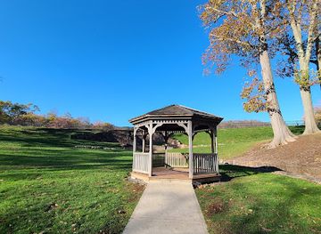 connecticut/meriden/landmark/hubbard-park