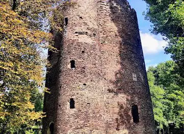 English Heritage - Cow Tower