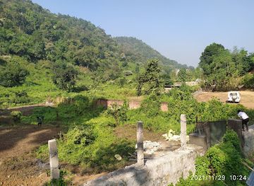 india/guwahati/landmark/garoghuli-waterfall