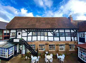 united-kingdom/stratford-upon-avon/landmark/stratford-upon-avon-antiques-centre