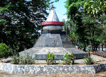 indonesia/lampung/landmark/oud-teloek-betung-oceaanboei-krakatoa-monument