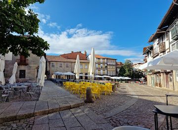 portugal/guimaraes/landmark/posto-de-turismo-de-guimaraes