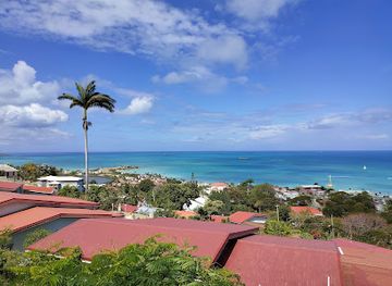 antigua-and-barbuda/dickenson-bay/landmark/bay-house-restaurant-bar