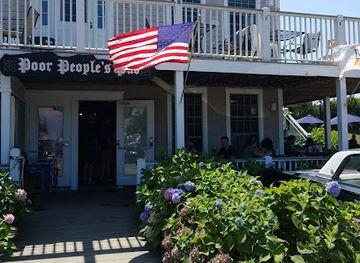 rhode-island/block-island/landmark/poor-people-s-pub