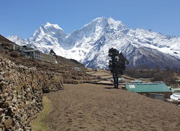 nepal/rolwaling-valley/landmark/kangtega