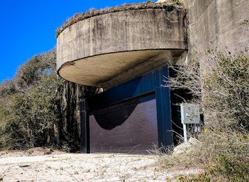 florida/panhandle/landmark/battery-langdon