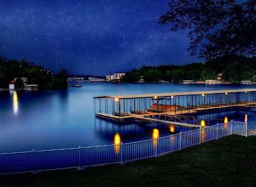 missouri/lake-of-the-ozarks/landmark/point-randall-resort
