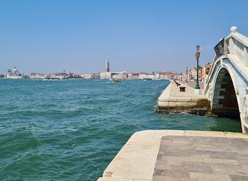 italy/venice/landmark/giuseppe-garibaldi-monument