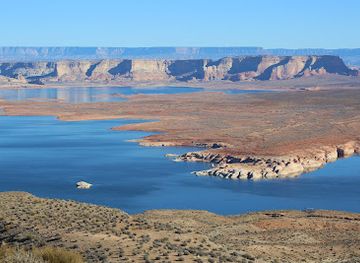 arizona/lake-powell/landmark/wahweap-overlook
