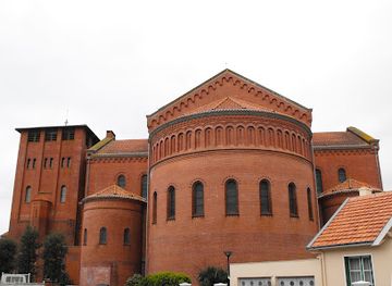 france/nantes/landmark/eglise-sainte-therese-de-l-enfant-jesus