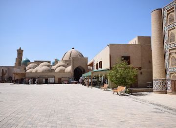 uzbekistan/bukhara/landmark/toqi-zargaron