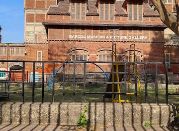 india/vadodara/landmark/kamati-baug-vadodra