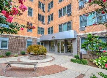 new-york/white-plains/landmark/the-churchill