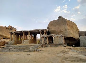 india/hampi/landmark/kanchikal-mantapa