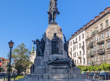 poland/krakow/landmark/grunwald-monument