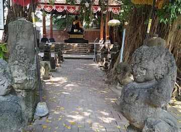 indonesia/kalimantan/landmark/arca-joko-dolog