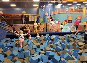 delaware/newark/landmark/sky-zone-trampoline-park